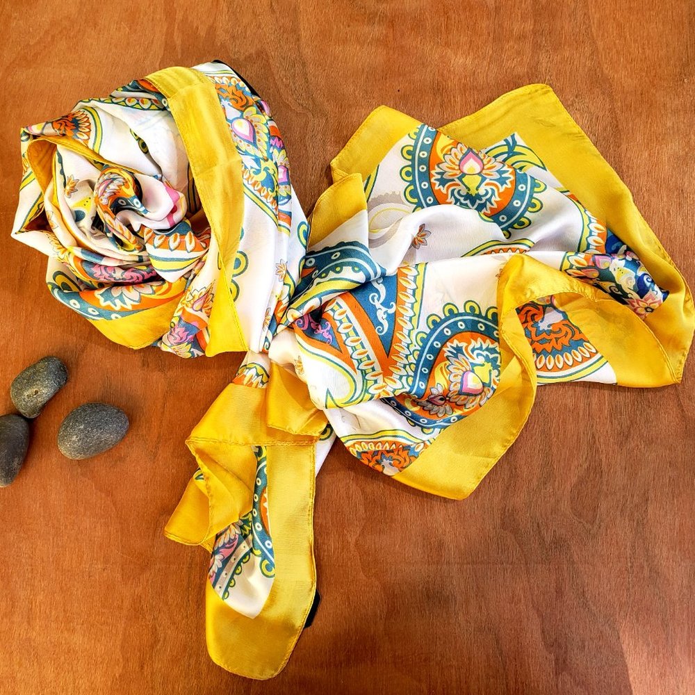 NEW WITH TAG BUNDLE OF 3 SCARVES - Picture 4 of 7